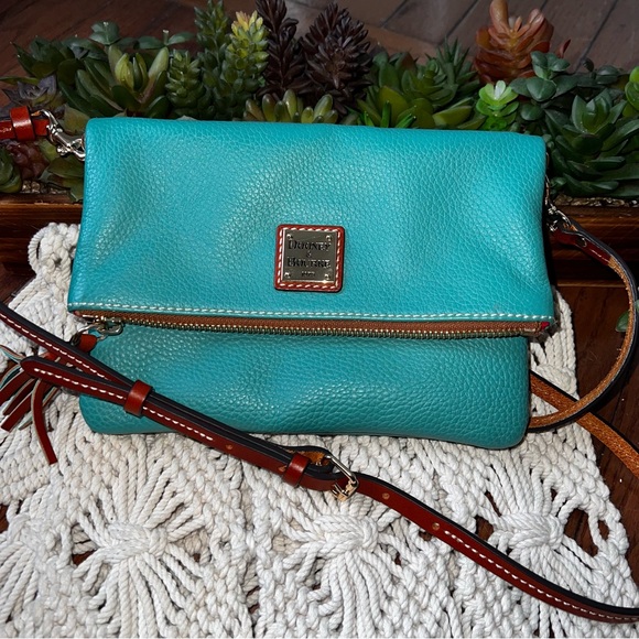 Dooney & Bourke | Pebbled Grain Fold Over Zip Crossbody - Picture 2 of 10